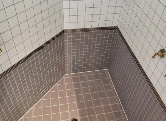 bathroom-before-image