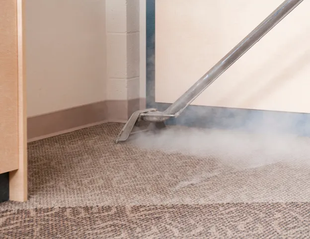 Low-moisture carpet cleaning in Amarillo business office